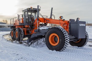 UMG разработала самый тяжелый автогрейдер в России